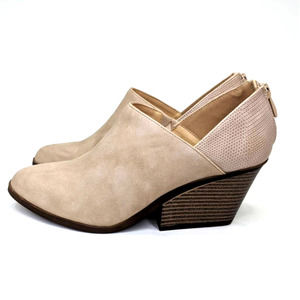 CL by Laundry Women's Taupe Ankle Bootie Zippered Stacked Heel Faux Leather NIB